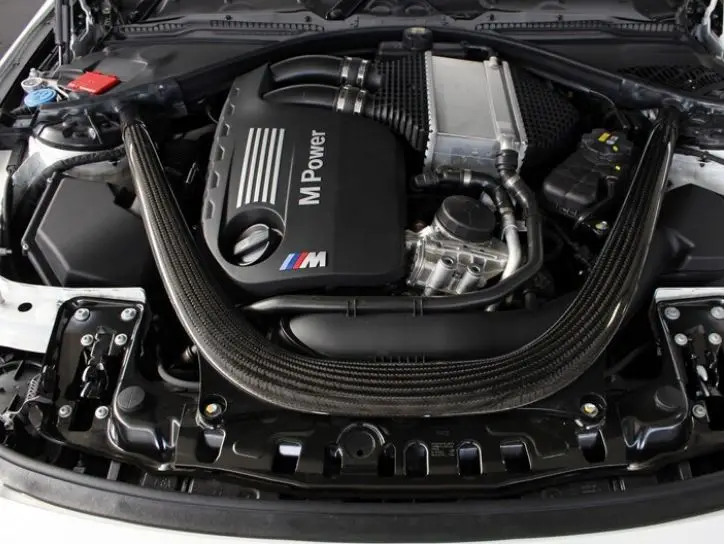 BMW M4 DTM Engine